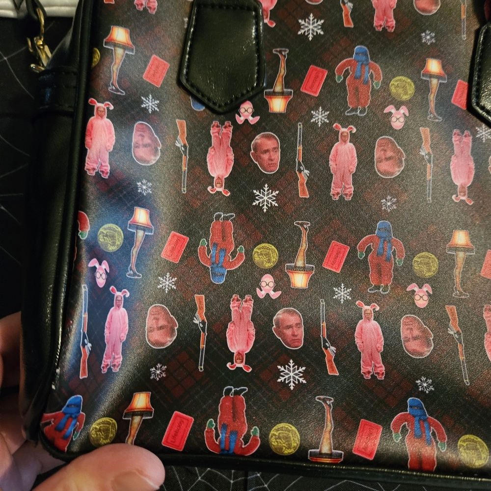 A Christmas story crossbody purse - Picture 5 of 8